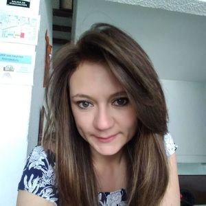 Meet your Posher, Angela